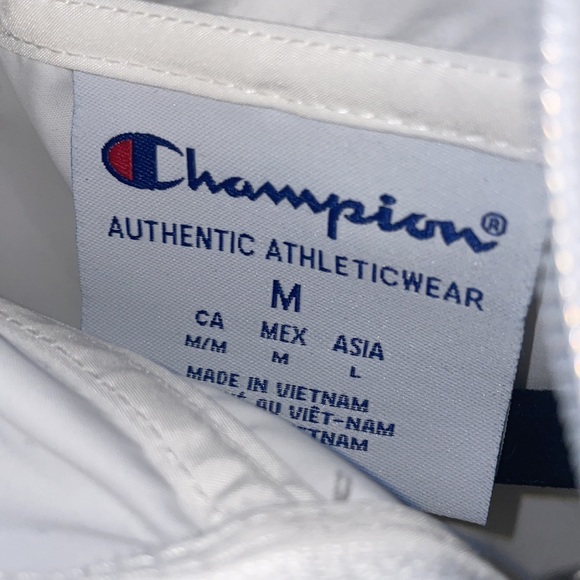 Champion windbreaker (white ) size (m) - Picture 3 of 4